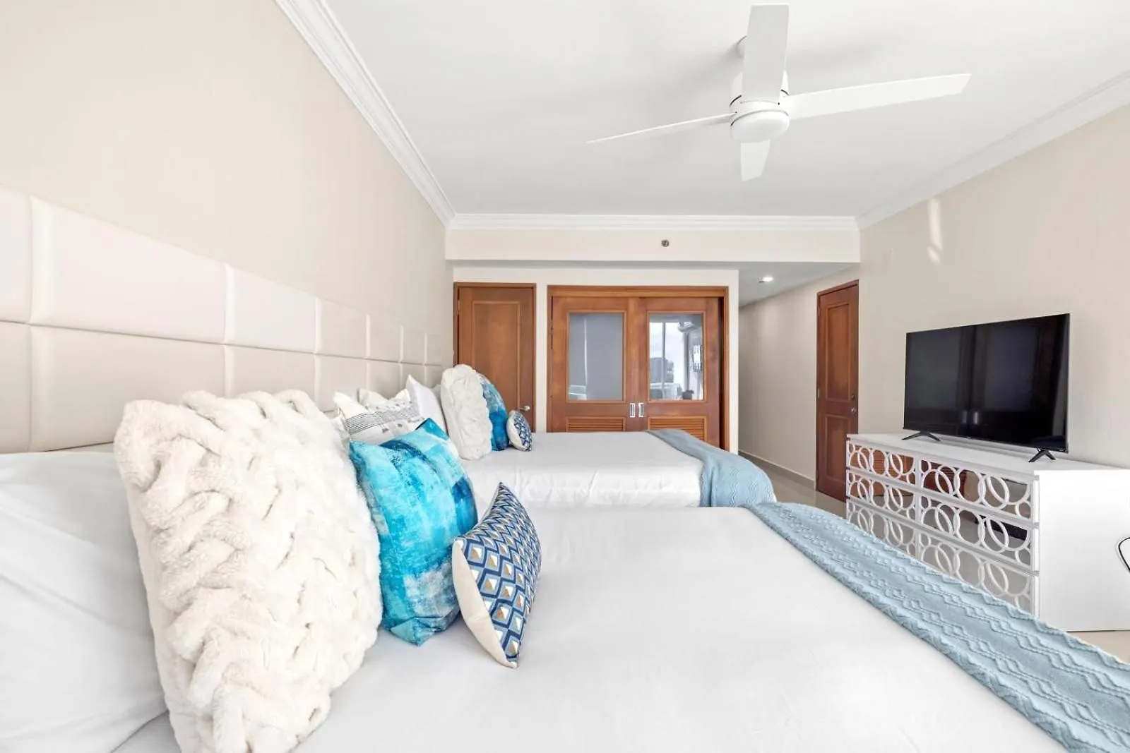 Ocean Breeze Studio With Lagoon View - 4 Guests San Juan 0*,  Puerto Rico