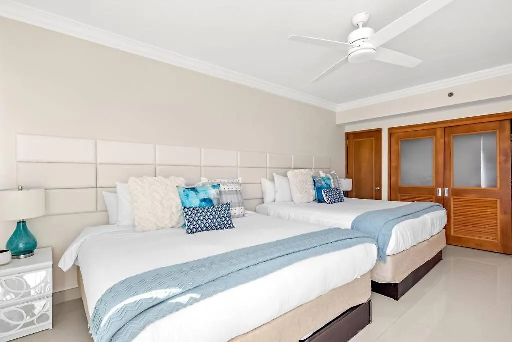 Ocean Breeze Studio With Lagoon View - 4 Guests San Juan 0*,  Puerto Rico