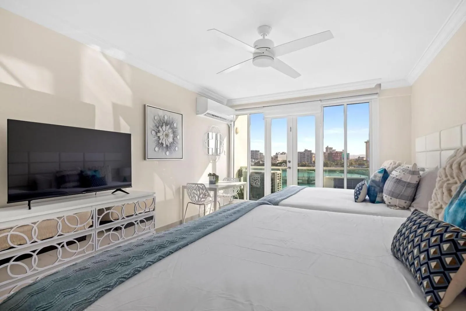 Ocean Breeze Studio With Lagoon View - 4 Guests San Juan